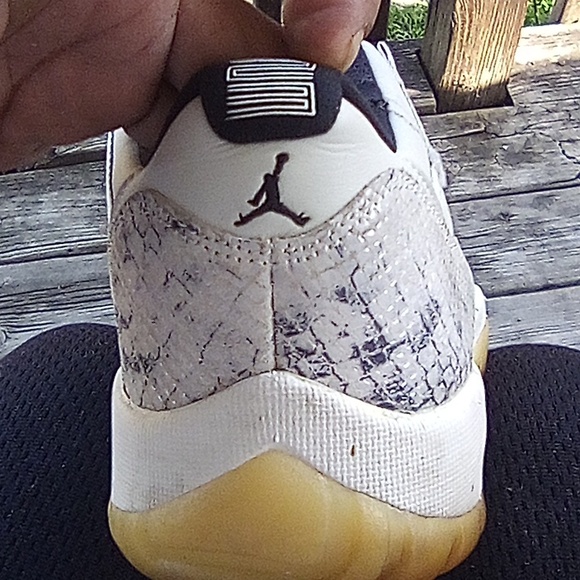 Jordans special edition - Picture 4 of 4